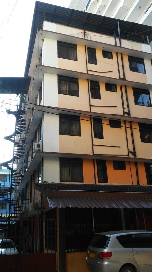 Safari Inn Dar es Salaam Exteriör bild